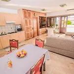 Grand & Plav In Krk 크르크