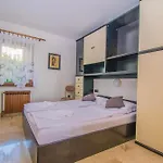 아파트 Grand & Plav In Krk 크르크