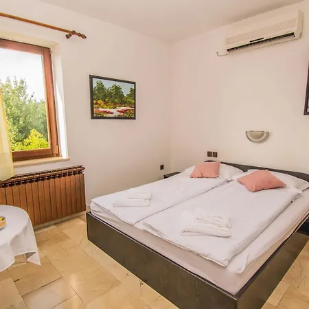Lejlighed Grand & Plav In Krk