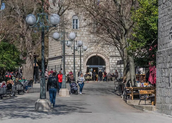 Grand & Plav In Krk Lägenhet
